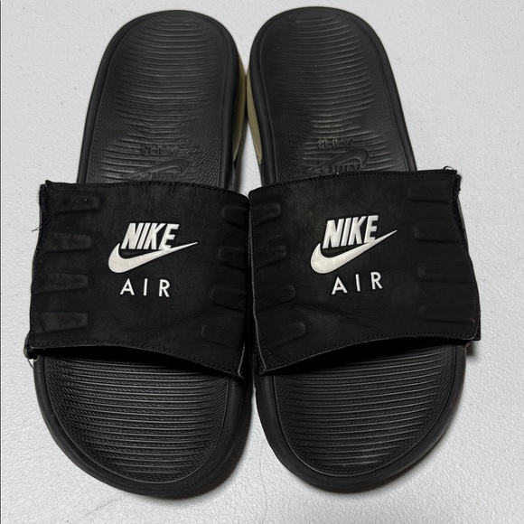 Nike Black and White Slide Sandals - Picture 2 of 4